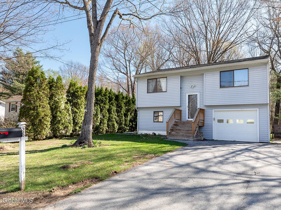 28 Red Oak Lane, Ballston Spa, NY 12020 Zillow