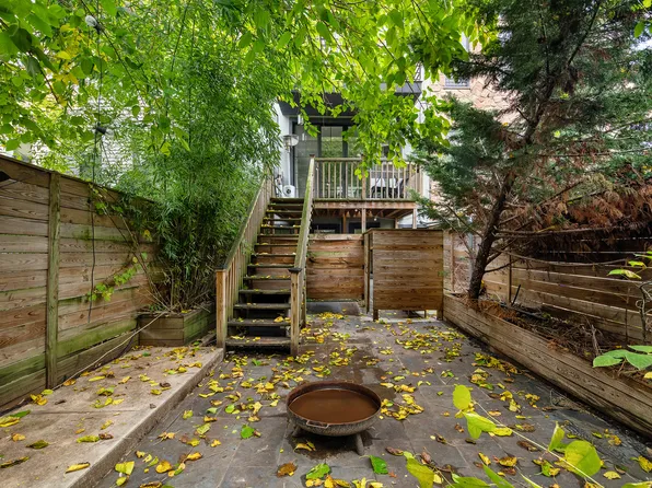 1324 Jefferson Avenue image 10 of 14