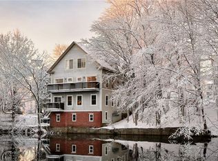 1 Pleasant St, Kennebunk, ME 04043