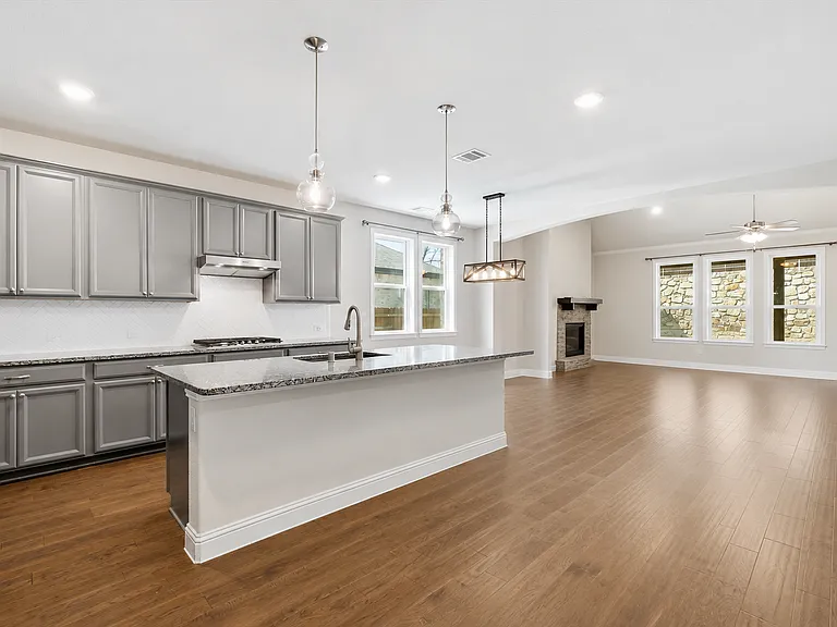 4132 Kyles Landing Dr — Photo 5
