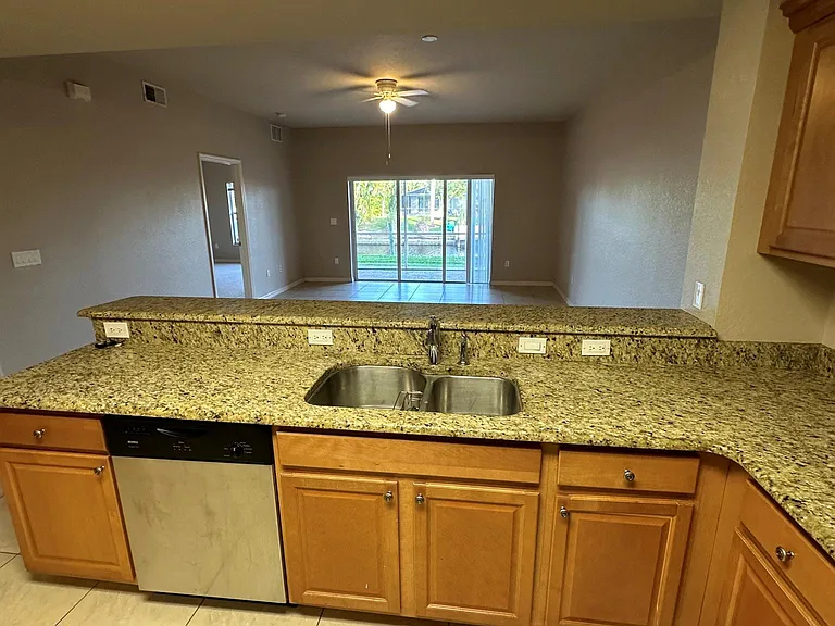 5131 Coronado Pkwy #103 — Photo 1