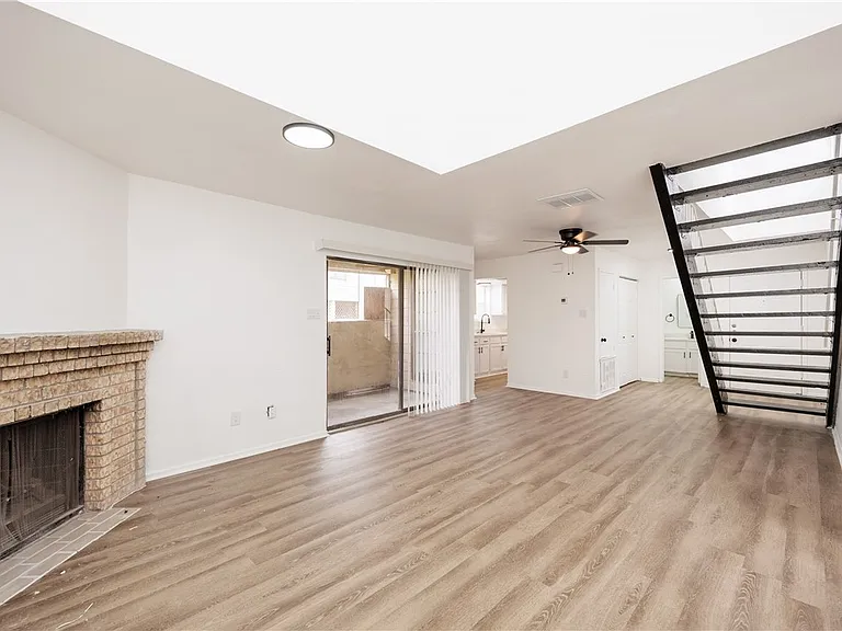 6114 Wilderock Dr #D — Photo 8