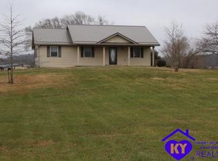 65 Canary Ln, Cloverport, KY 40111