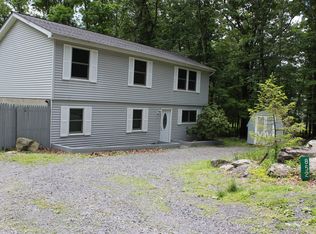 852 Seneca Rd, East Stroudsburg, PA 18302