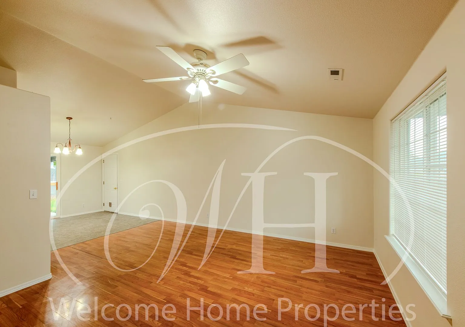 Great 3 Bedroom Home on Quiet Culdesac — Photo 4