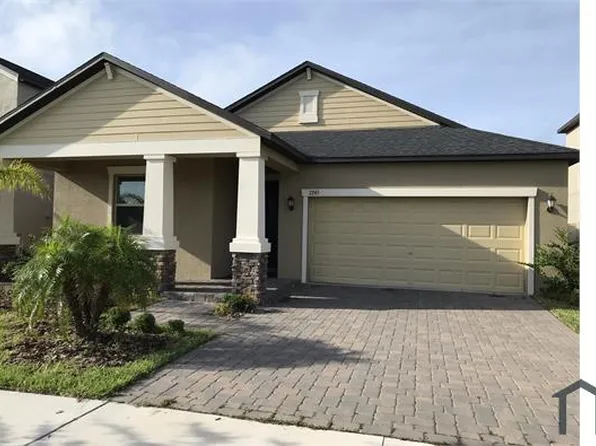 7245 Wash Island Dr, Sun City Center, FL 33573