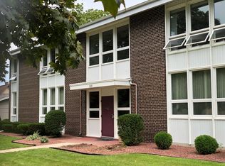 1419 N 8th St, Manitowoc, WI 54220