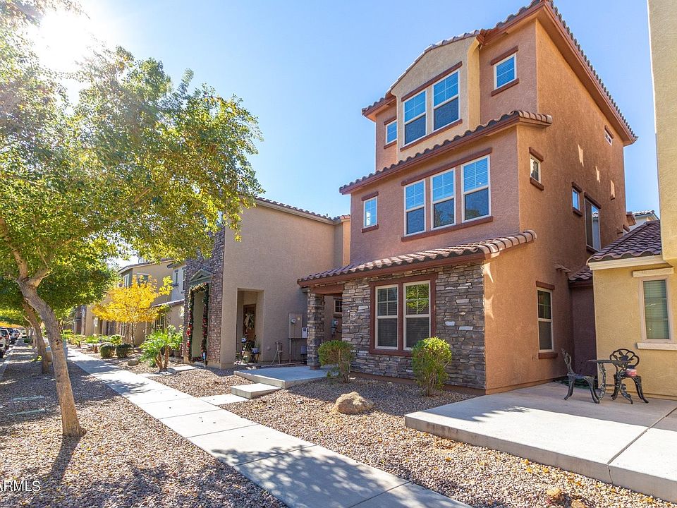 1st image of 2054 N 77th Dr