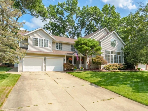 3752 Pine Tree Ter, Portage, MI 49024