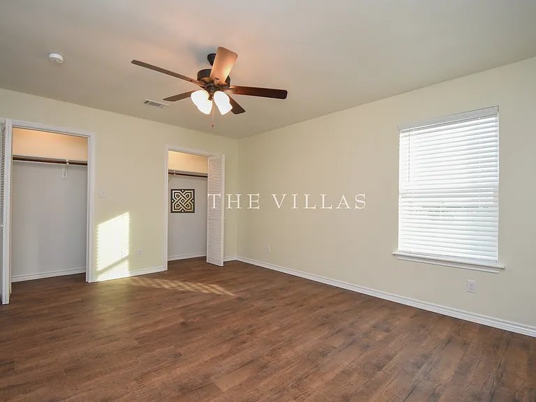 The Villas Apartments — Photo 27
