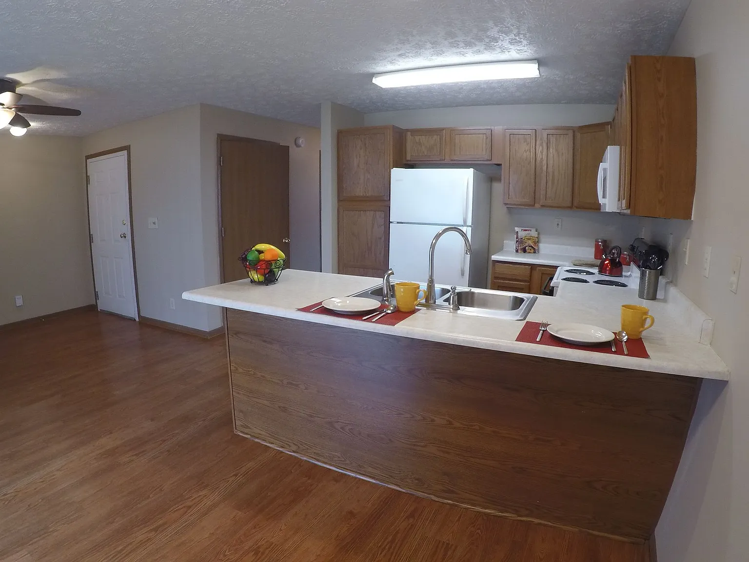 Crosspoint Apartments — Photo 3