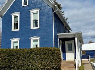 541 John St, Clayton, NY 13624