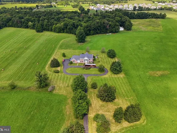 220 Sassamansville Rd, Gilbertsville, PA 19525