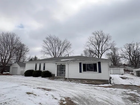2177 Washington Rd, Washington, IL 61571