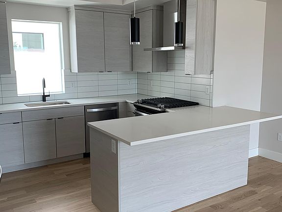 Modern Kitchen