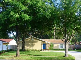 8015 W Pocahontas Ave, Tampa, FL 33615