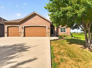 17120 W 197th Pl, Spring Hill, KS 66083