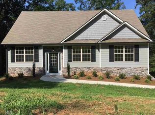 3207 Navajo Cir, Gainesville, GA 30501