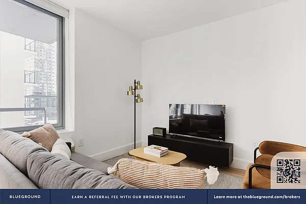 Rented by The Blueground | media 4