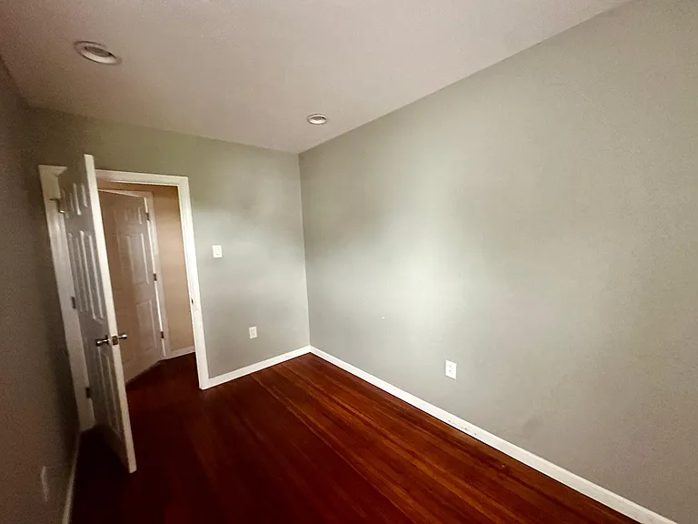 57 Willoughby Ave — Photo 11