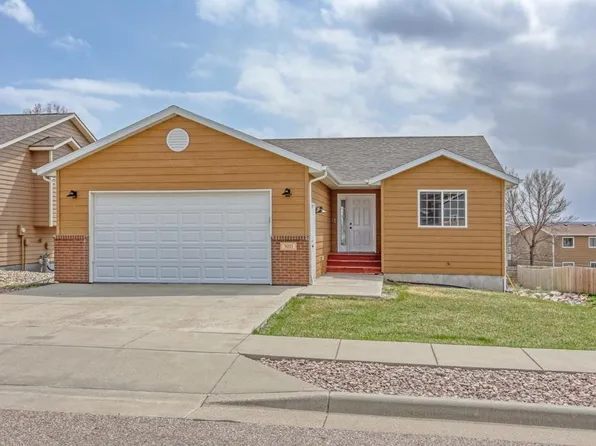 3011 New England St, Rapid City, SD 57703