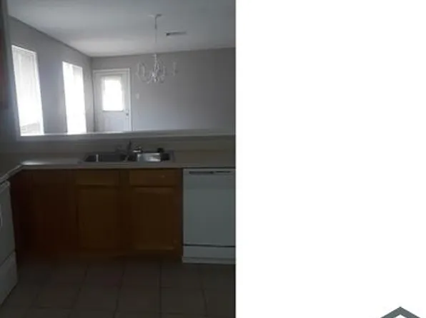 1110 Smith Sq #1215, Hammond, LA 70403