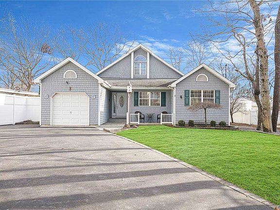 2nd image of 209 San Juan Dr