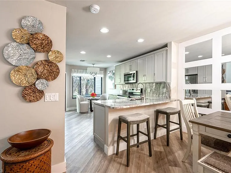 27113 Oakwood Lake Dr — Photo 8