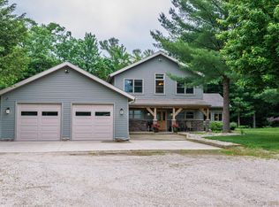 6068 S 142nd Ave, Rothbury, MI 49452
