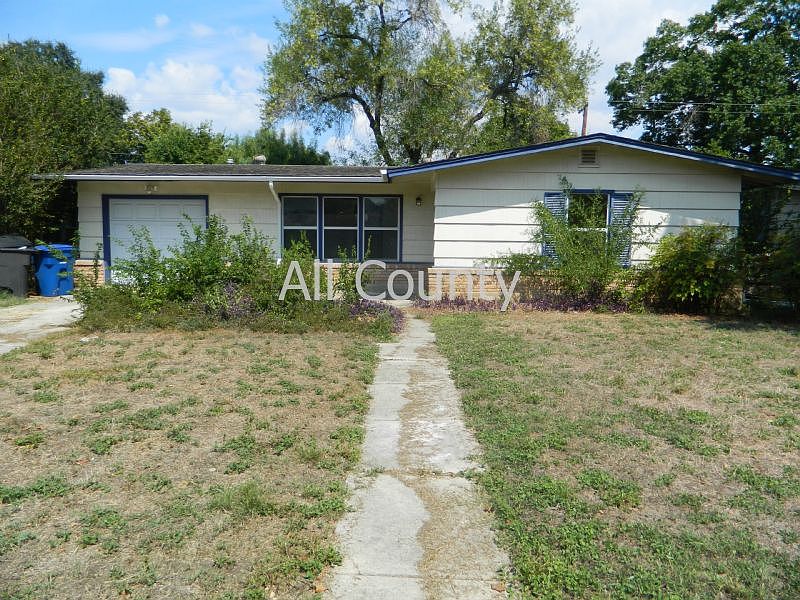1st image of 327 Haverford Dr