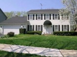 849 Huntleigh Dr, Naperville, IL 60540