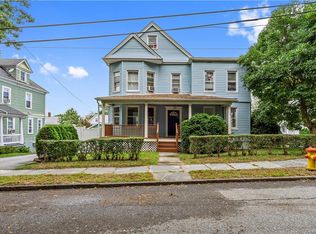 37 Summit Ave, White Plains, NY 10606