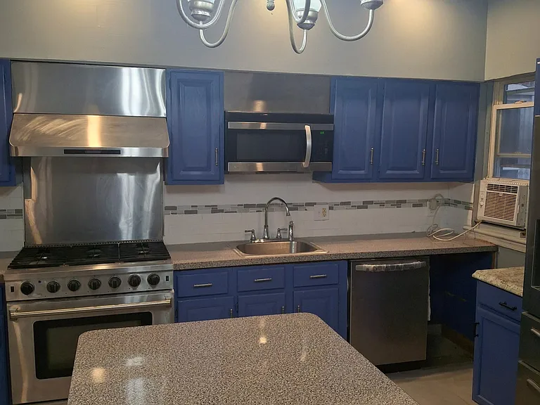 5418 Chestnut St — Photo 4
