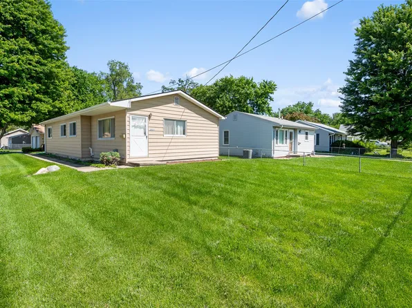 2021 E 22nd St, Des Moines, IA 50317