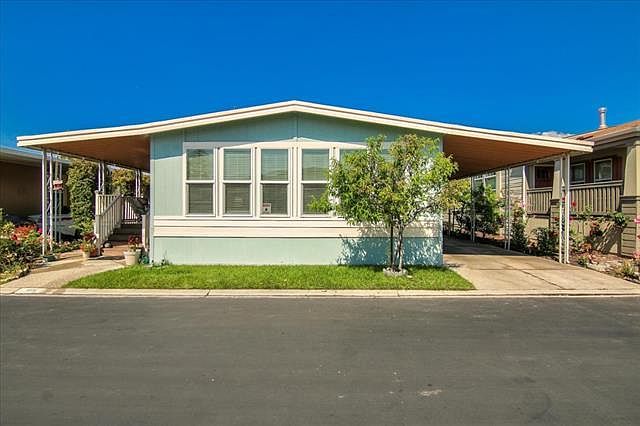 1st image of 416 Chateau La Salle Dr #416
