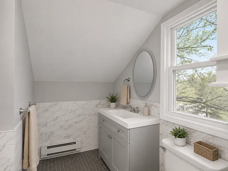 501 W 3rd St #2 — Photo 12