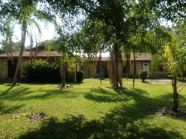 Home For Sale In Tropical Acres