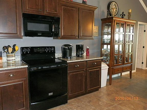 5th image of 540 County Road 101g