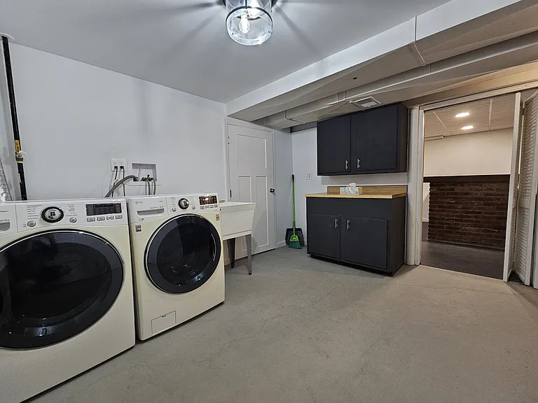 236 McCartney Dr — Photo 30