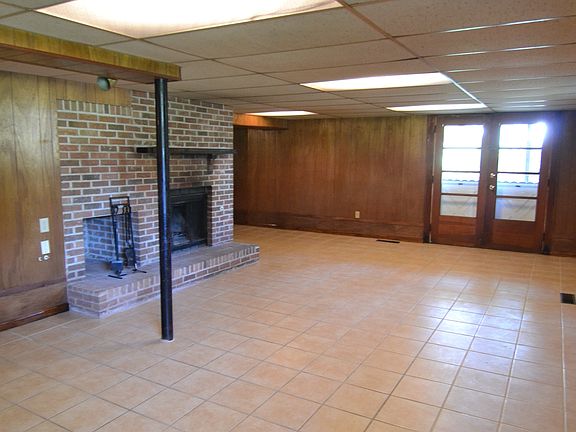 5th image of 204 Wildwood Ln