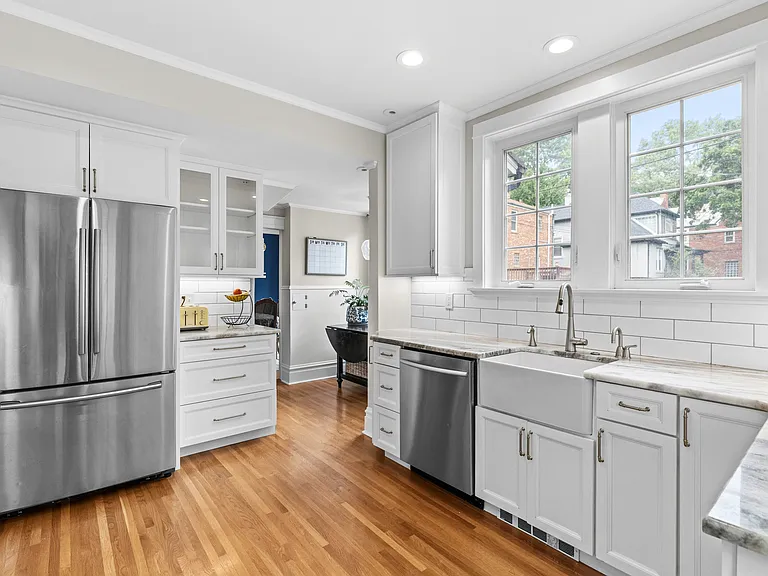 7487 Kingsbury Blvd — Photo 13