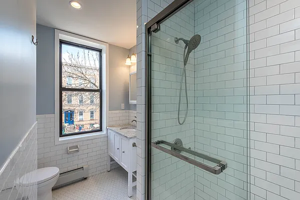 Rented by Nooklyn NYC LLC | media 14