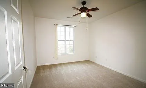 21216 McFadden Sq #207 — Photo 12