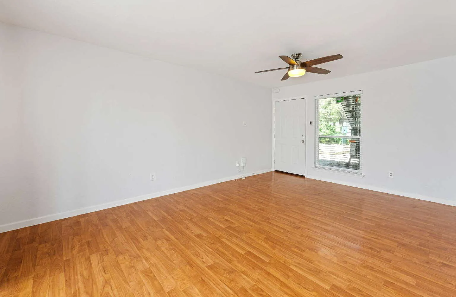 1 bed, 1.0 bath, 661 sqft, $995 — Photo 4