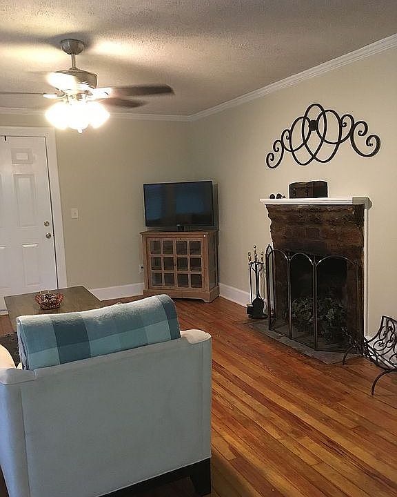 483 Seavy St, Senoia, GA 30276 Zillow