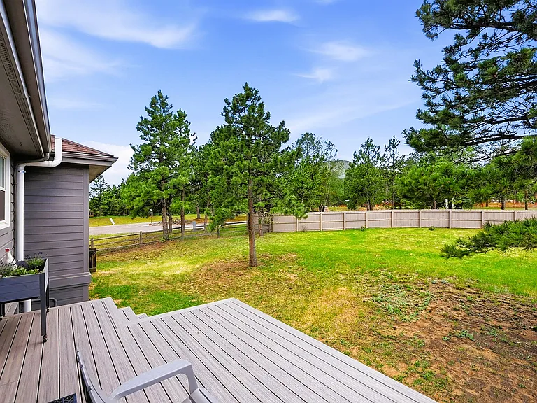1635 Muirfield Ln — Photo 41