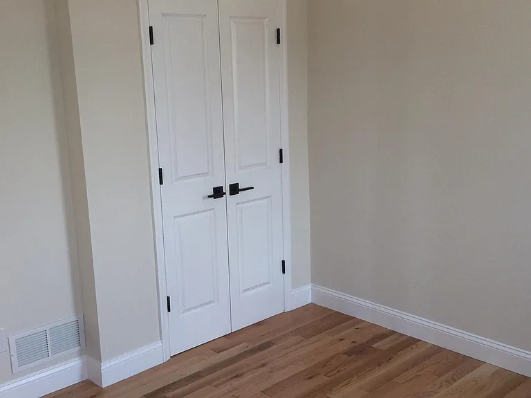 2533 Poplar St #302 — Photo 12