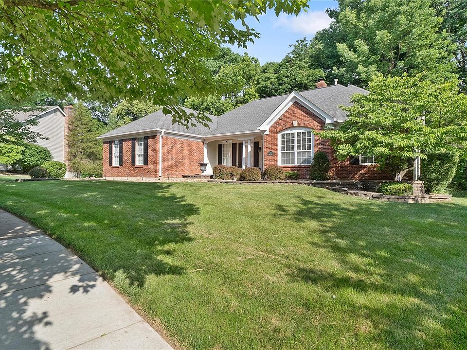 1215 Somerset Field Dr, Chesterfield, MO 63005 | Zillow