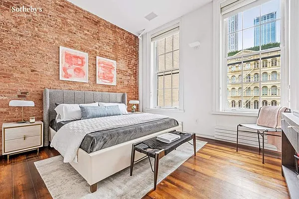 Sold by Sotheby's International Realty | media 11