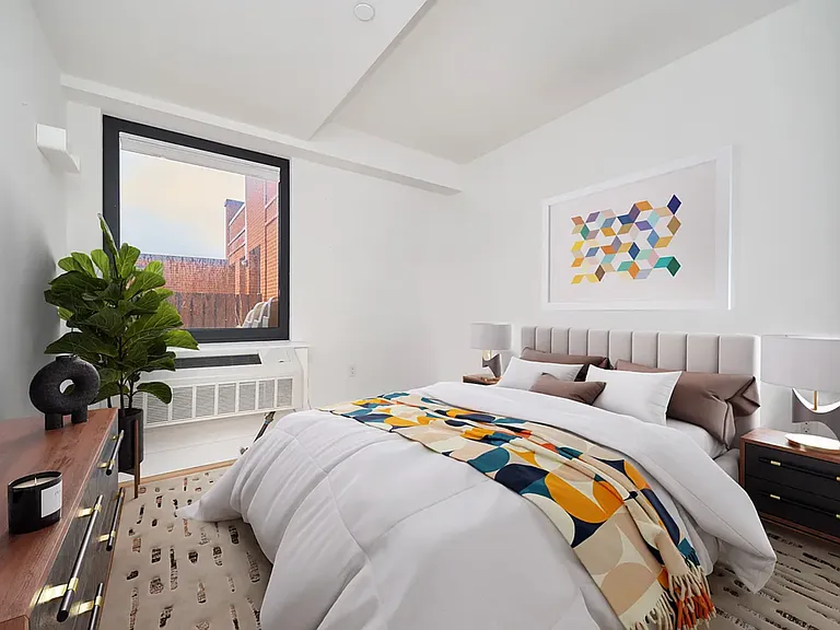 237 11th St #4B — Photo 4